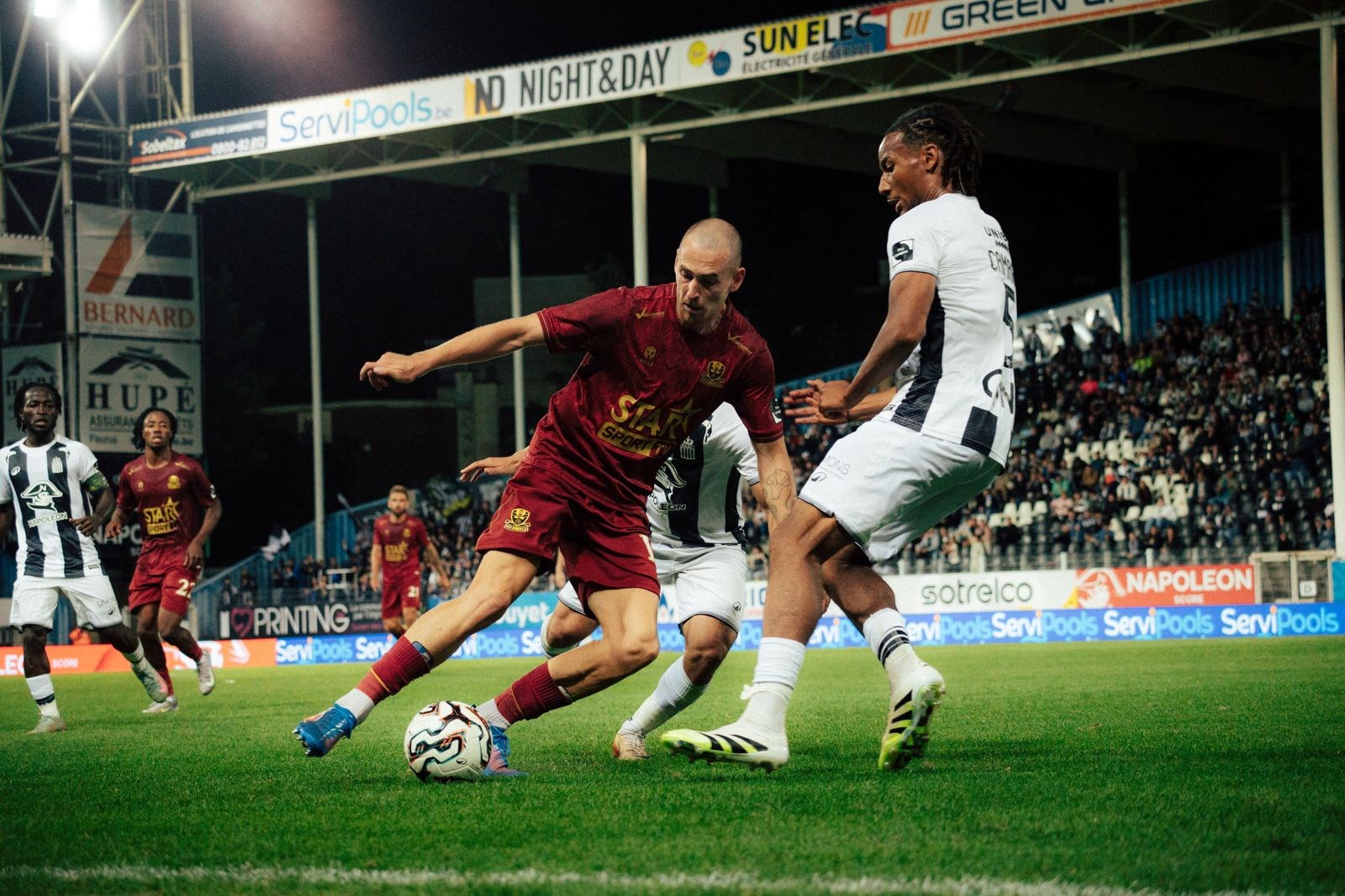 Sp. Charleroi - FC Dender, 3-1. Blijven onderaan hangen