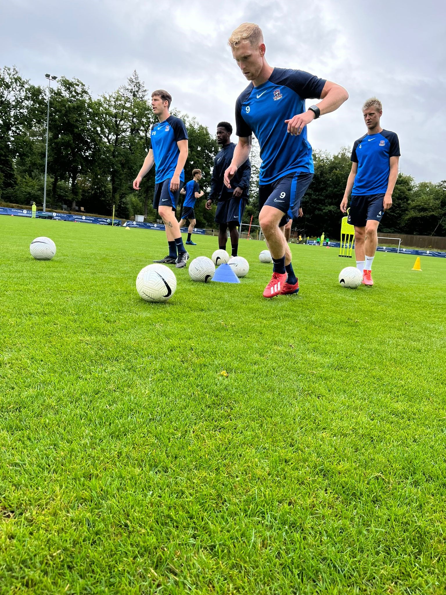 FC Dender momenteel op stage in Hoenderloo.