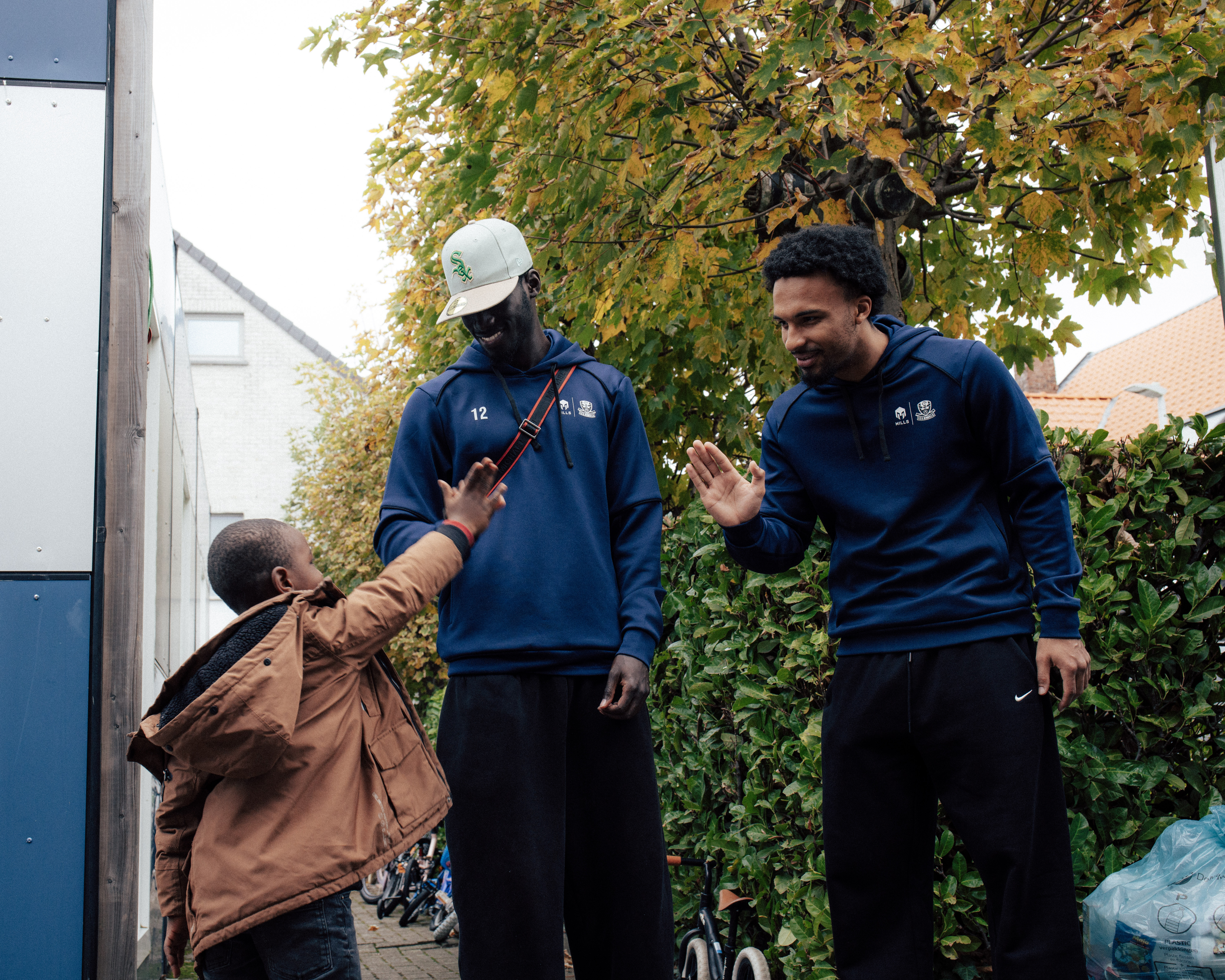Eerste schoolbezoek: spelers op bezoek bij ‘t Landuiterke