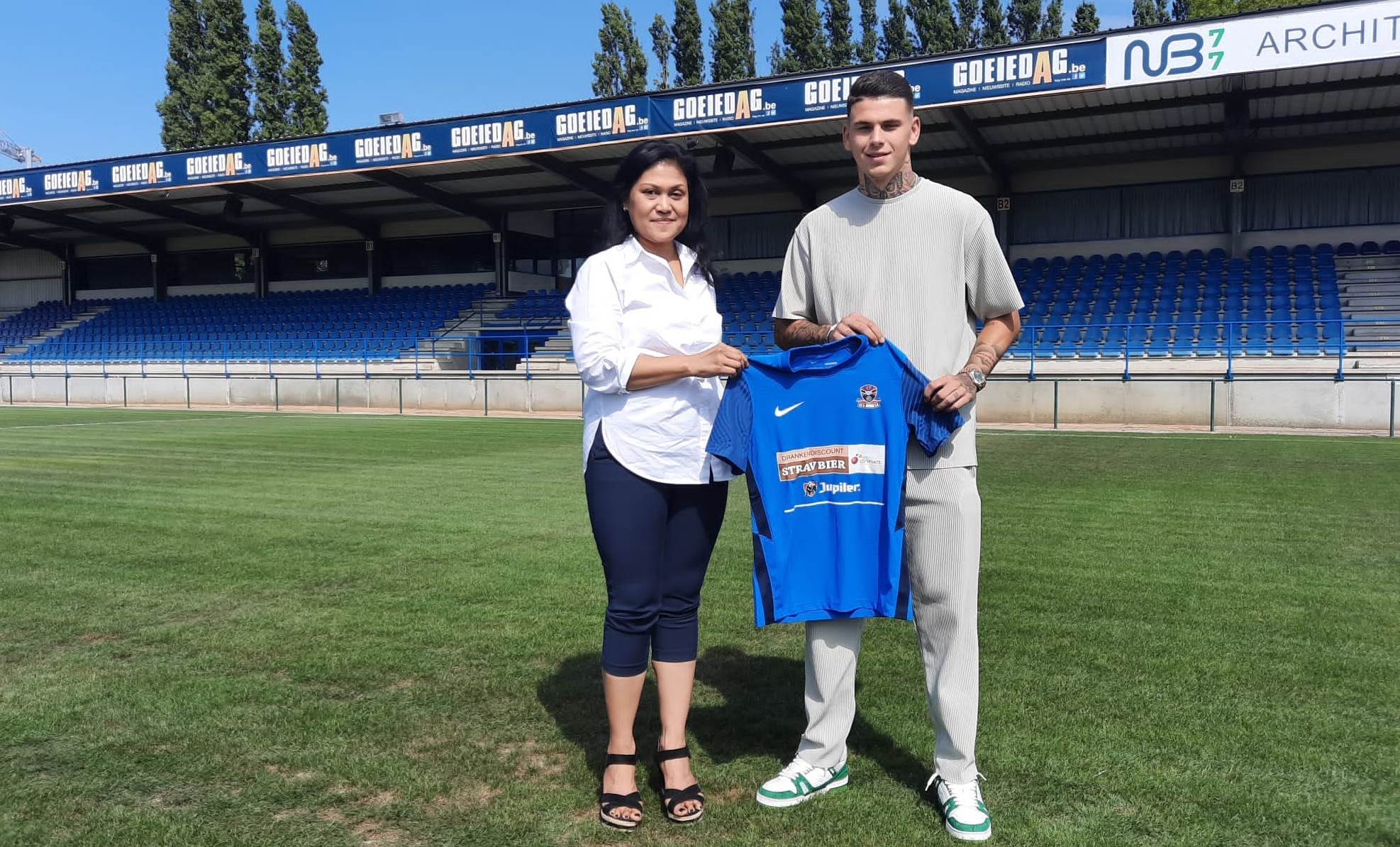Centrumspits Tiago Çukur, Fenerbahçe, één seizoen bij FC Dender.