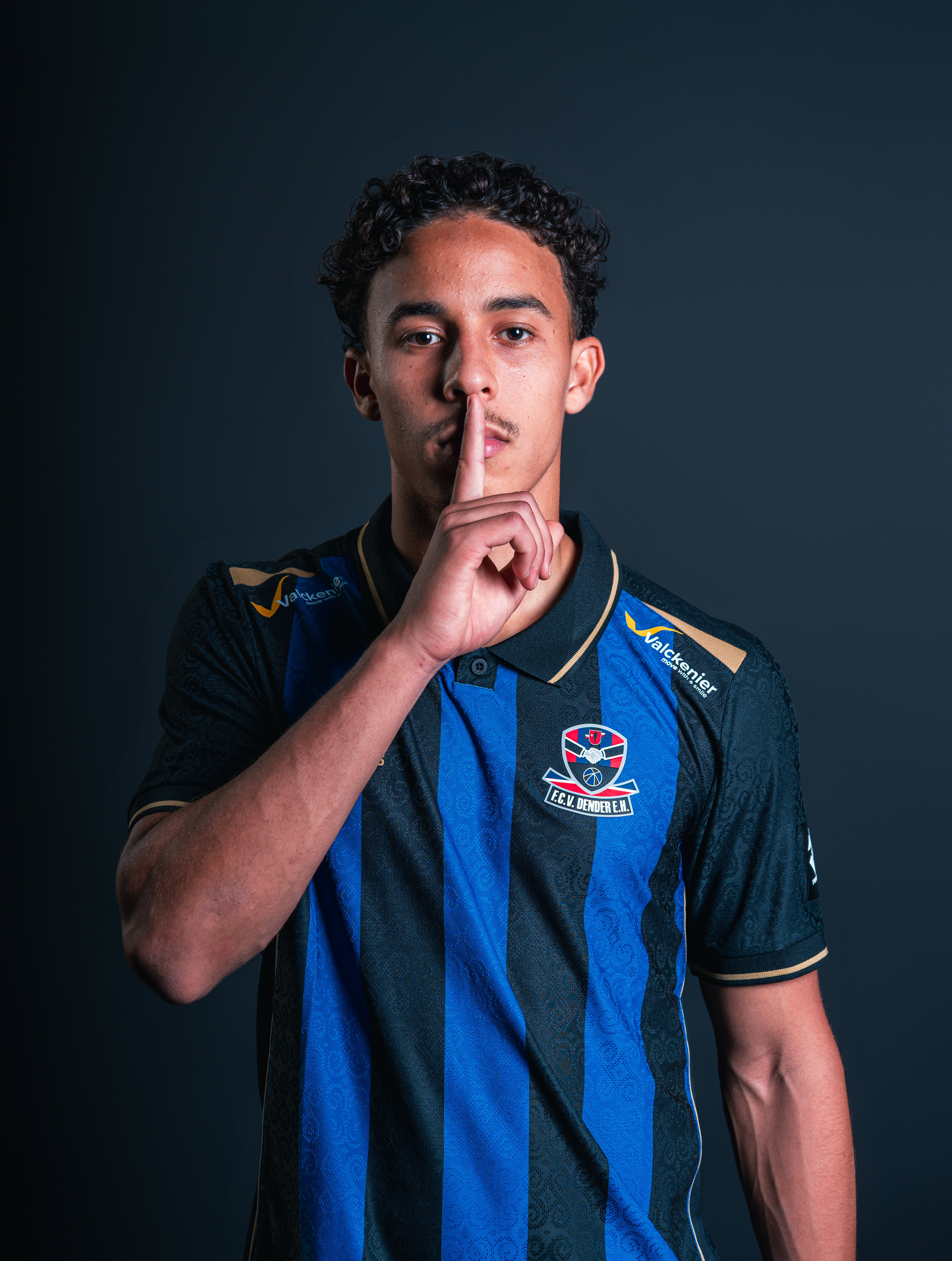 Adam Nhaili