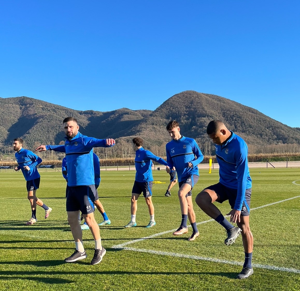 FC Dender aangekomen op stage in Gerona.