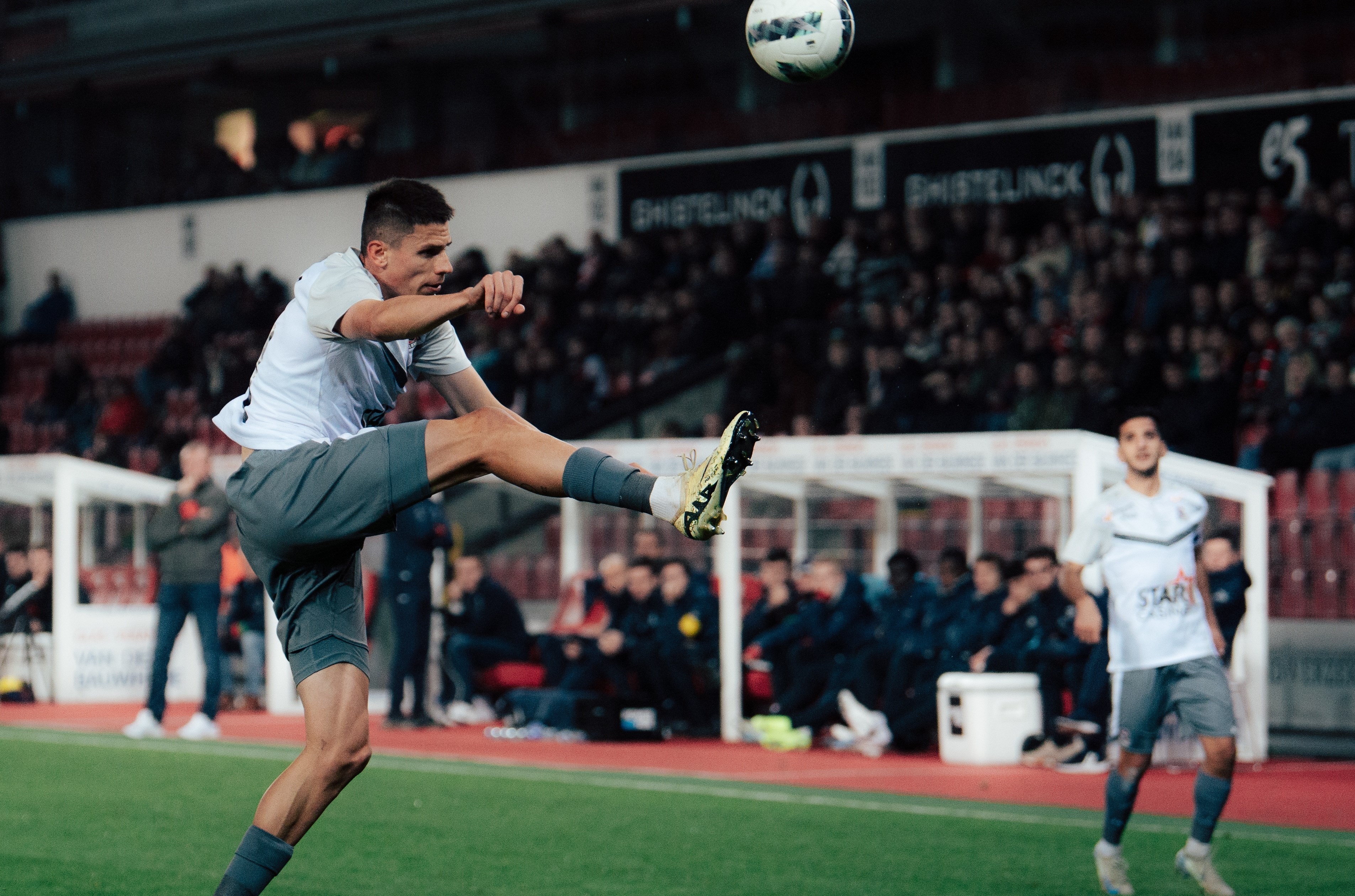 Croky Cup: Zulte Waregem - FC Dender, 2-1. Onmiddellijk uitgeschakeld