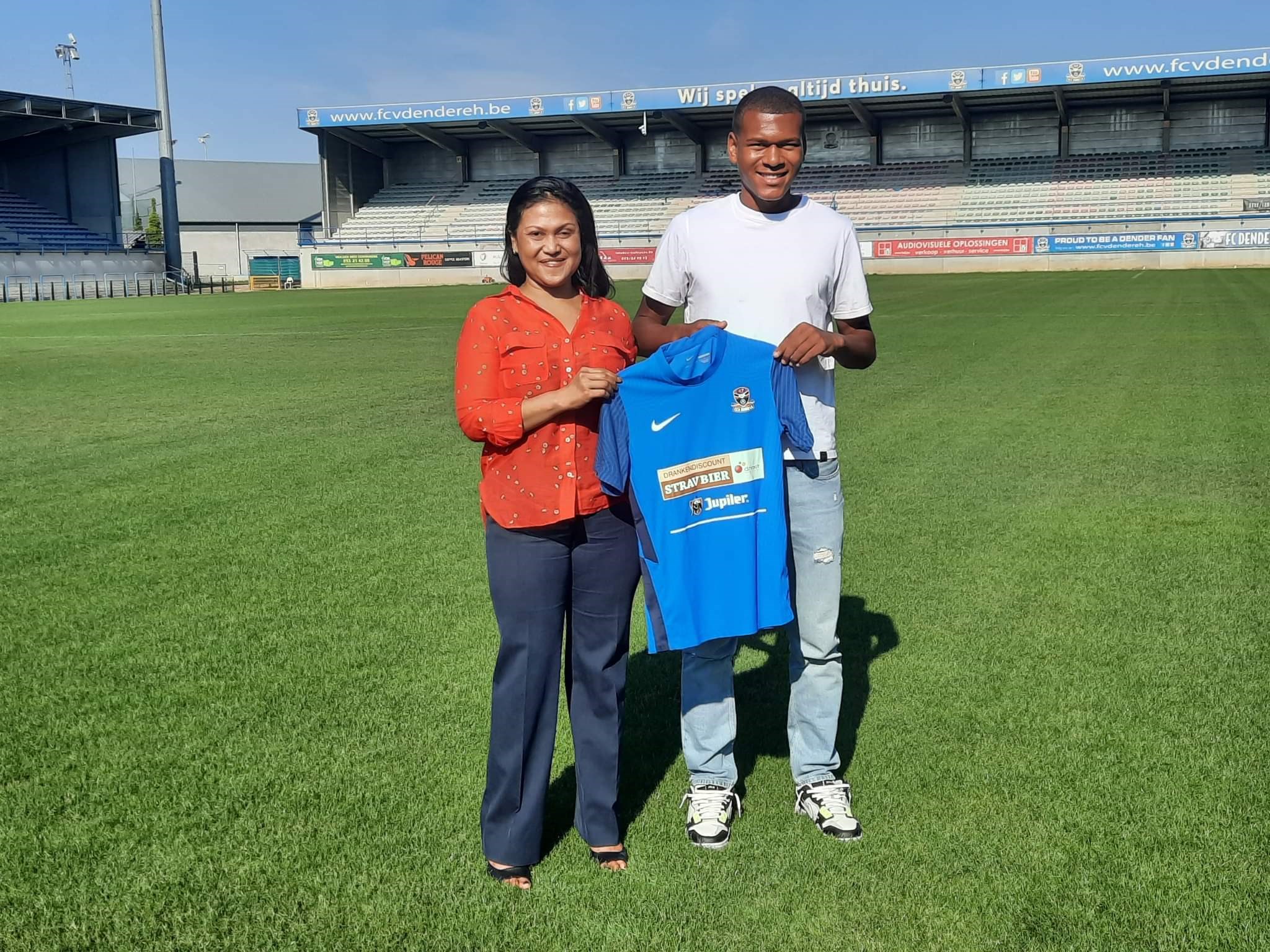 Danny Fofana drie seizoenen langer bij FC Dender.