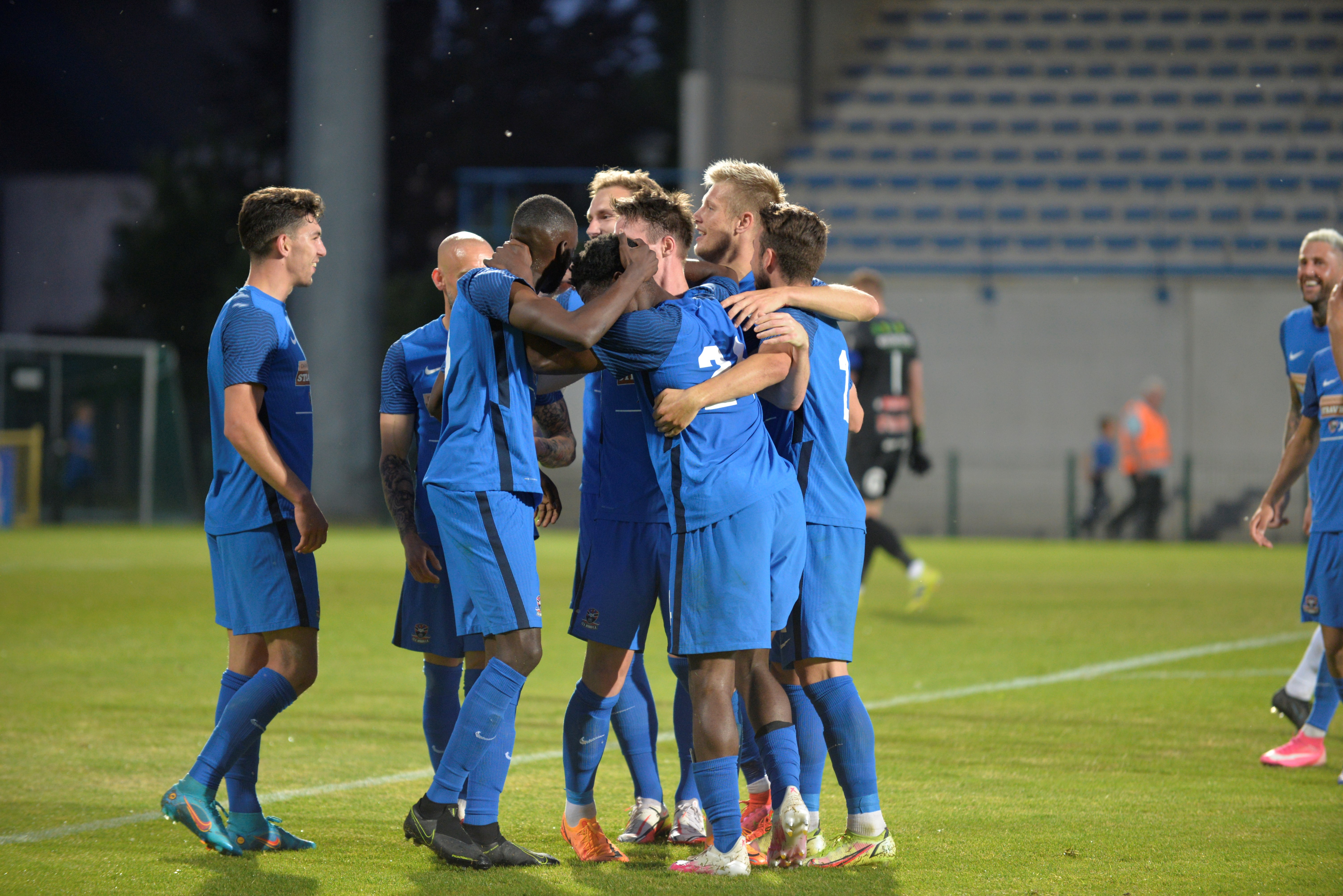 FC Dender behoudt het maximum, Knokke FC - FC Dender: 0 - 2.