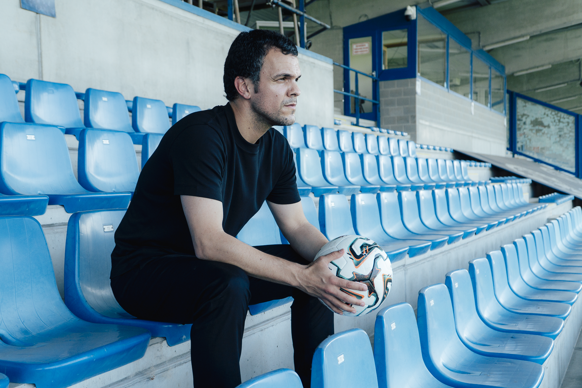 Jonathan Alves is de nieuwe hoofdtrainer van FC Dender!