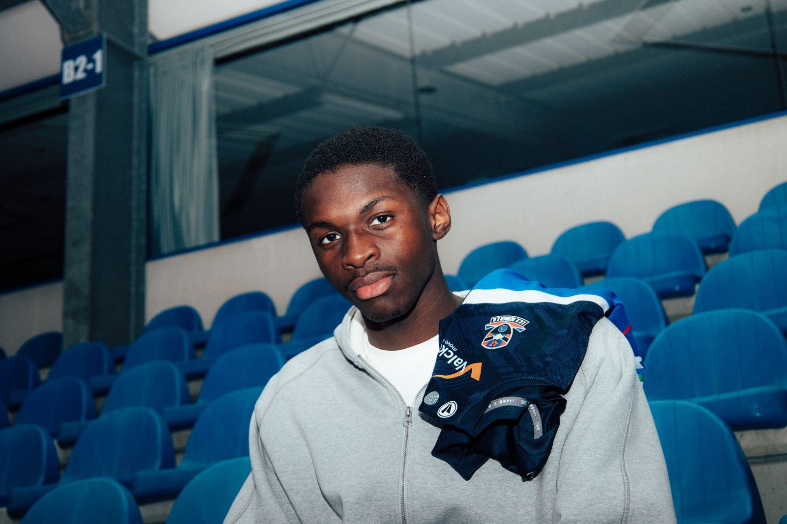 Noah Mbamba tekent bij FCD!