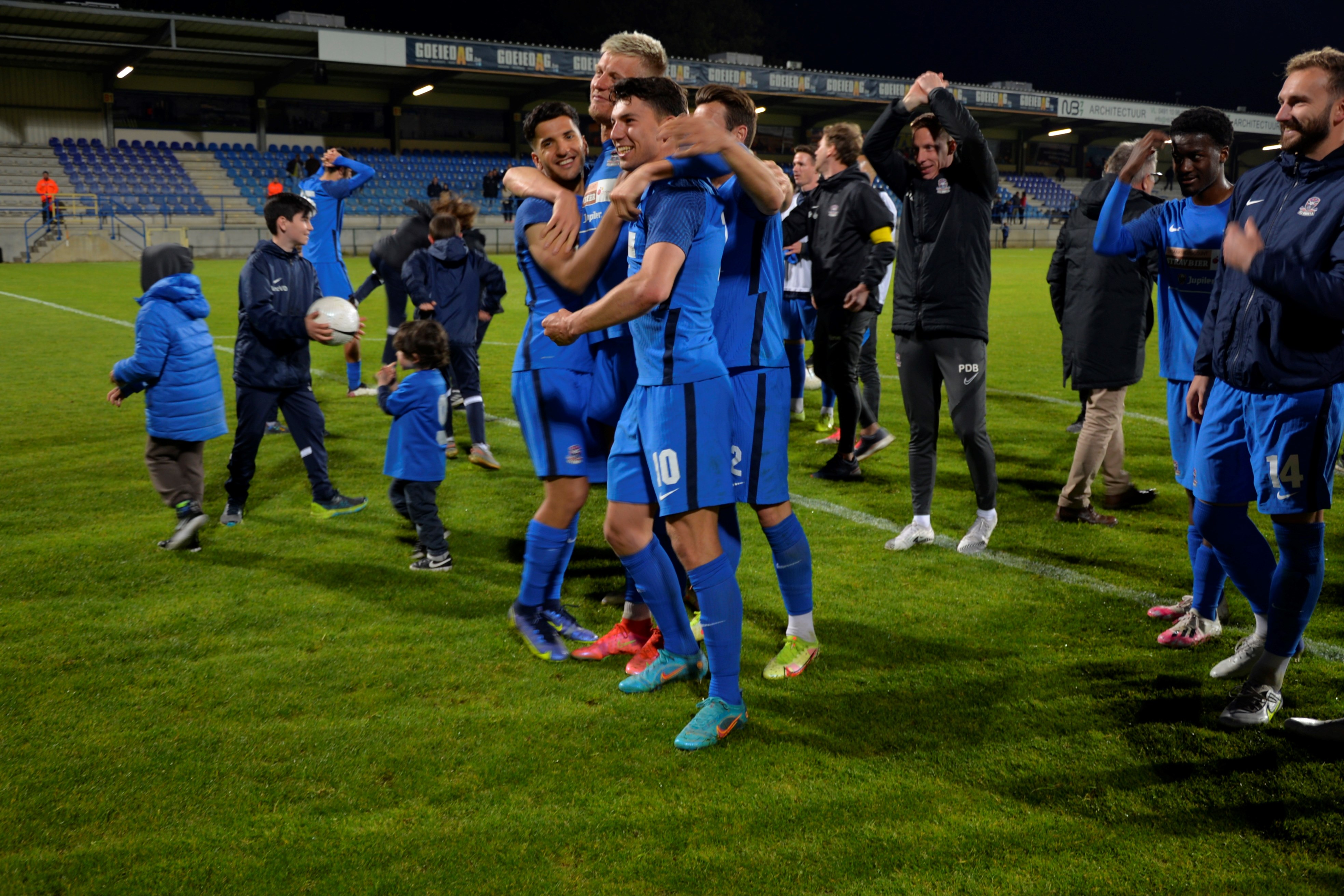 Zondag met z'n allen achter FC D! Dessel Sport - FC Dender, 15u.