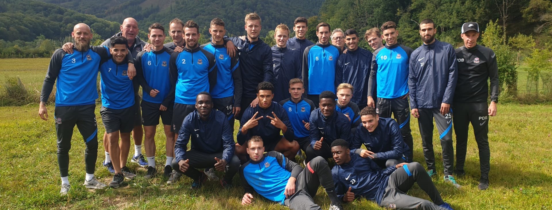 Onze spelers zijn op teambuilding!